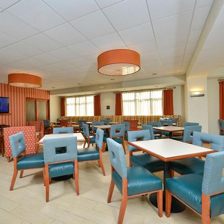 Hampton Inn Фармвил Екстериор снимка