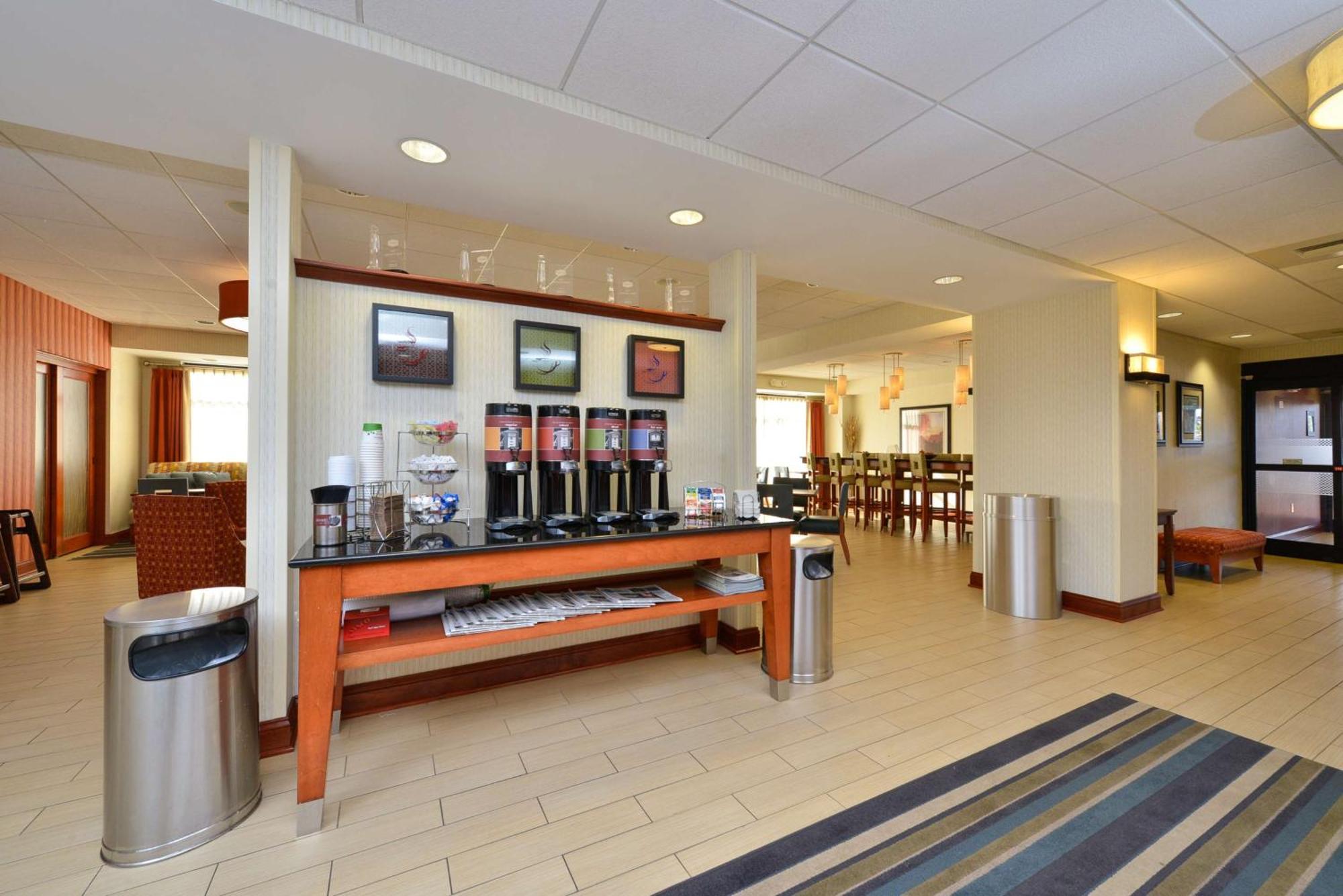 Hampton Inn Фармвил Екстериор снимка