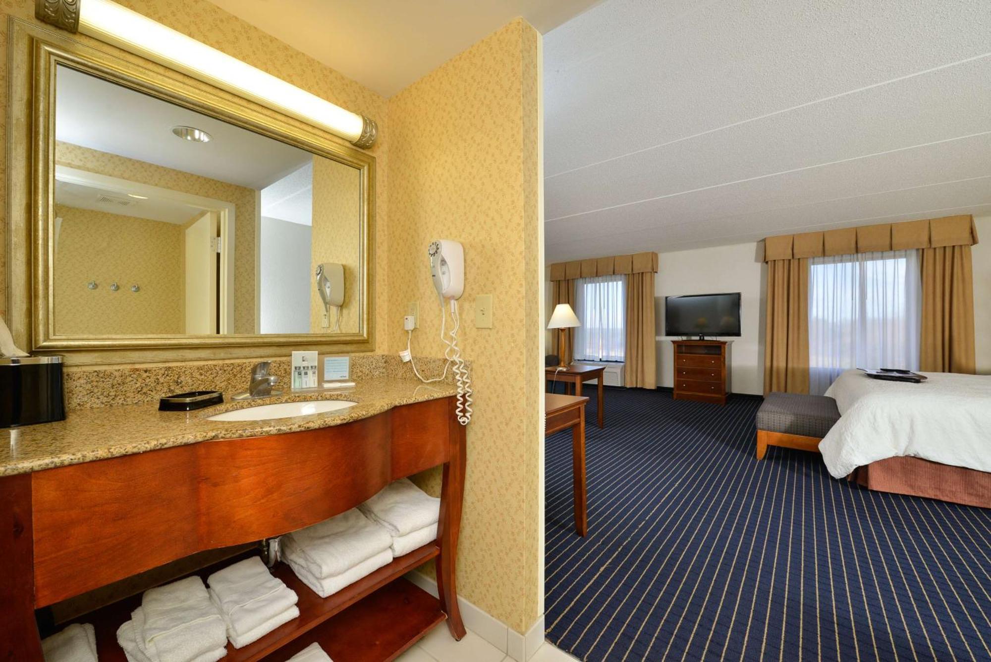 Hampton Inn Фармвил Екстериор снимка