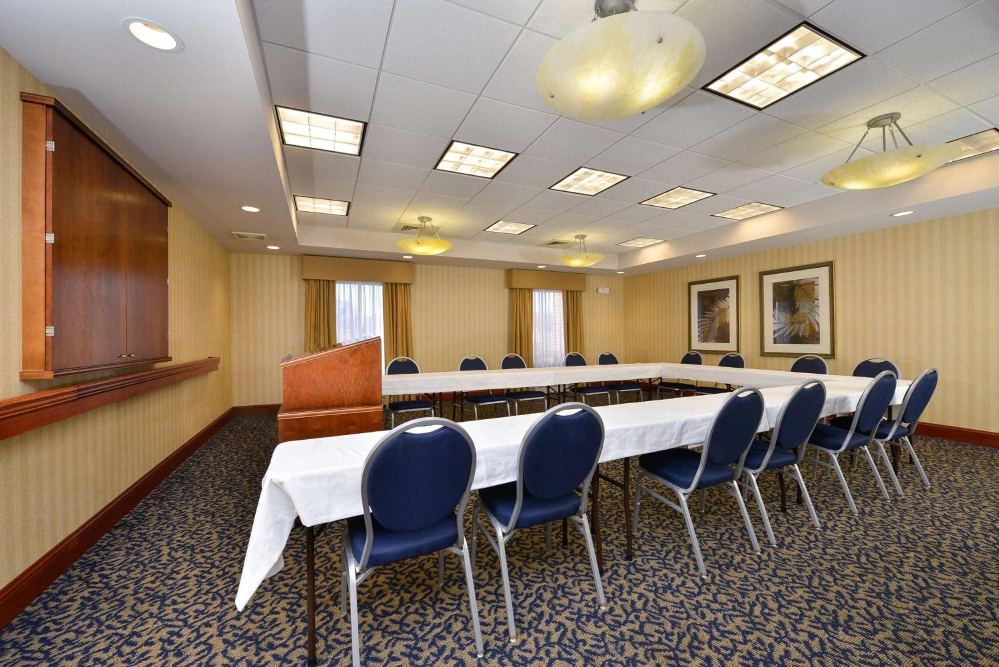 Hampton Inn Фармвил Екстериор снимка