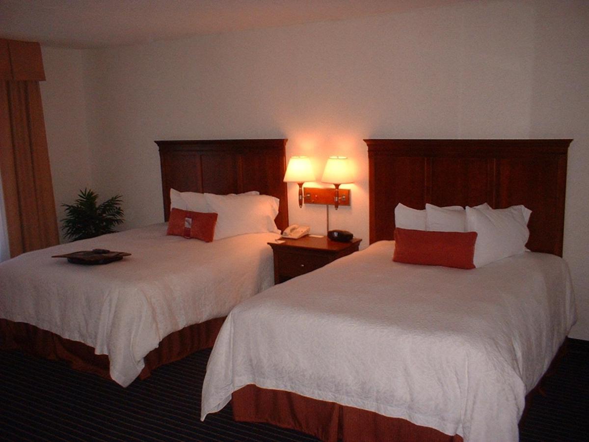 Hampton Inn Фармвил Екстериор снимка